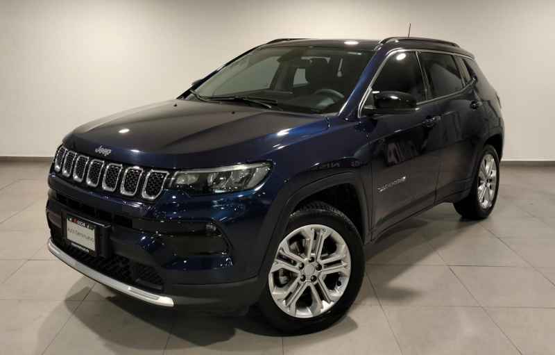 Jeep Compass  5 pts. Limited Premium, 1.3T, TA, a/ac. Aut., piel, cambios al volante, RA-18 2024